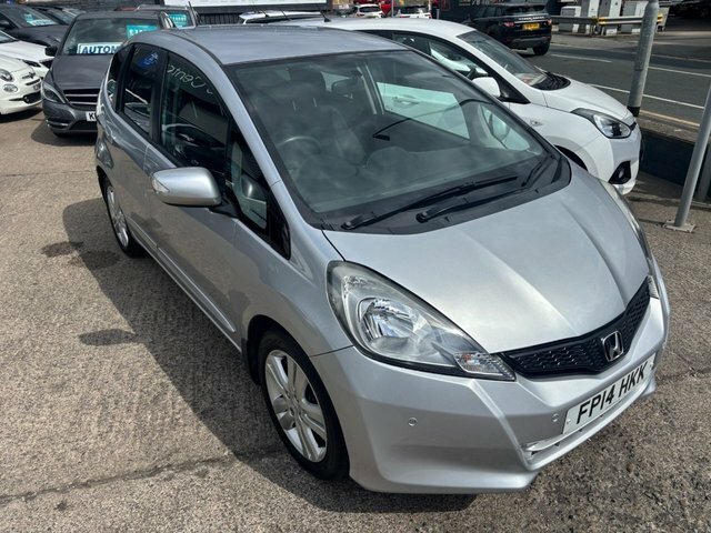 Honda Jazz 2014 1.4 I-vtec Es Plus Cvt Euro 5 Red #23