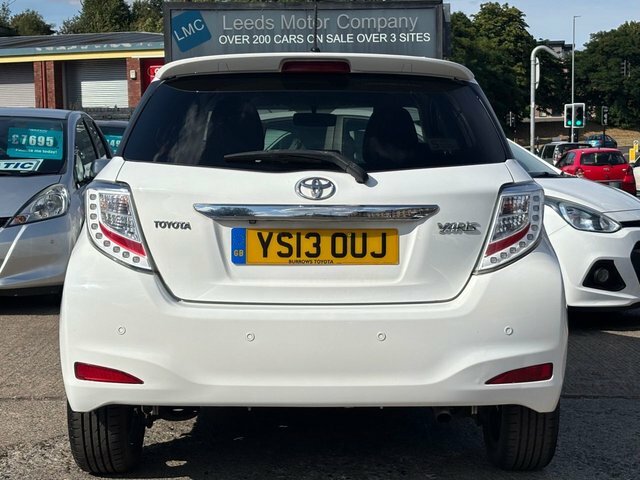 Toyota Yaris 1.5 Vvt-h Icon Plus White #17