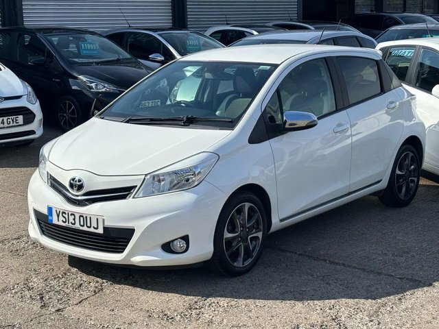 Toyota Yaris 1.5 Vvt-h Icon Plus White #8