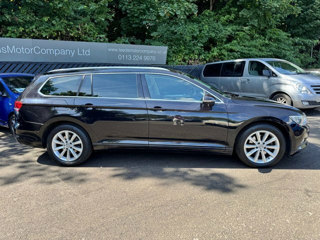 Volkswagen Passat Estate Black #3