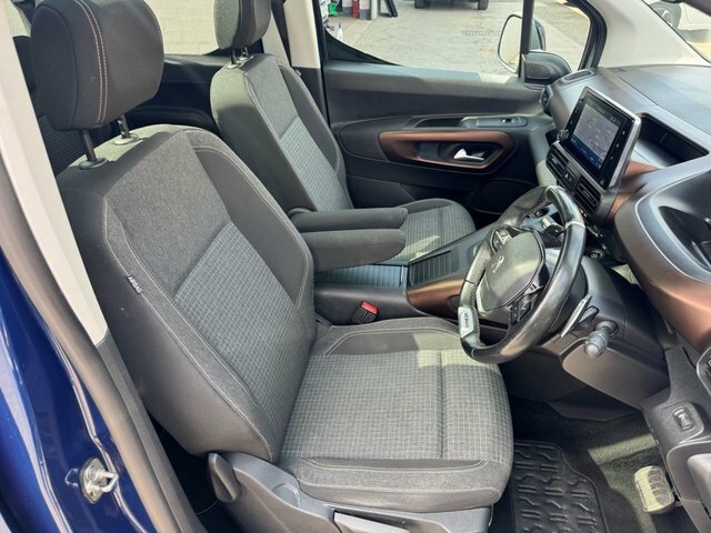 Peugeot Rifter 1.5L Gt Line Blue #32