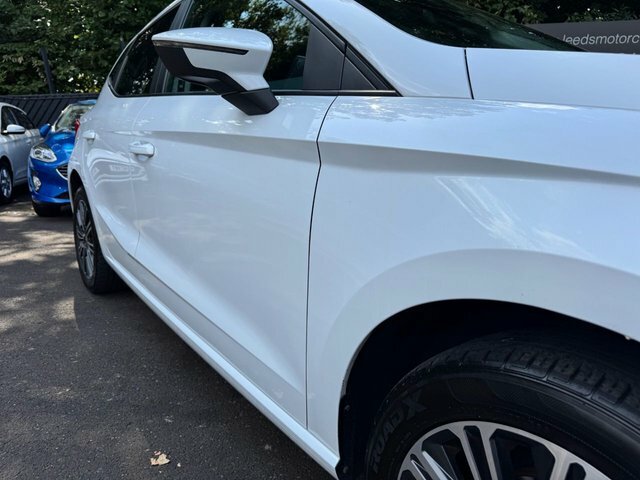 Seat Ibiza Hatchback White #2