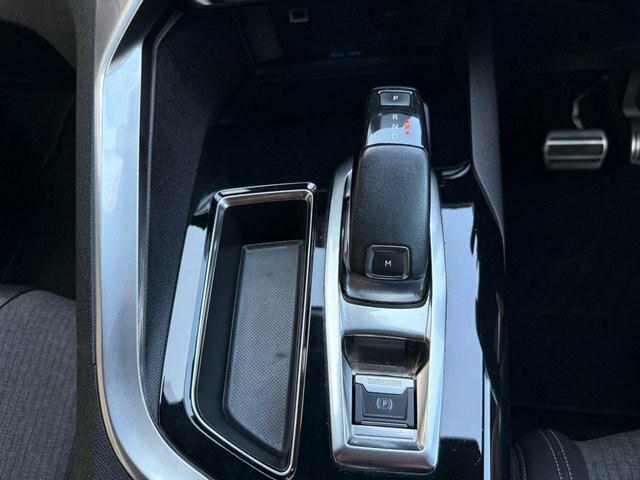 Peugeot 3008 1.5 Bluehdi Allure Eat8 Grey #42