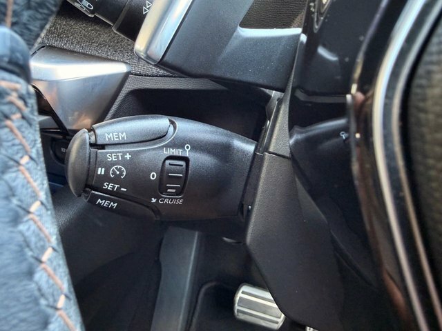 Peugeot 3008 1.5 Bluehdi Allure Eat8 Grey #37