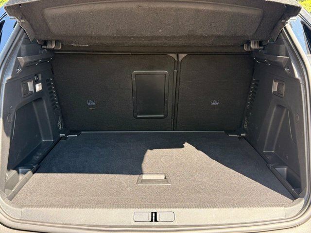 Peugeot 3008 1.5 Bluehdi Allure Eat8 Grey #21