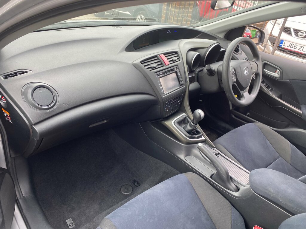 Honda Civic 1.6 I-dtec Se Plus Tourer Euro 5 Black #20