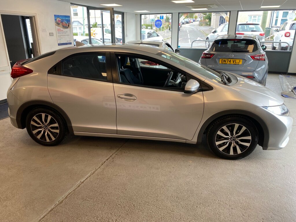 Honda Civic 1.6 I-dtec Se Plus Tourer Euro 5 Black #7