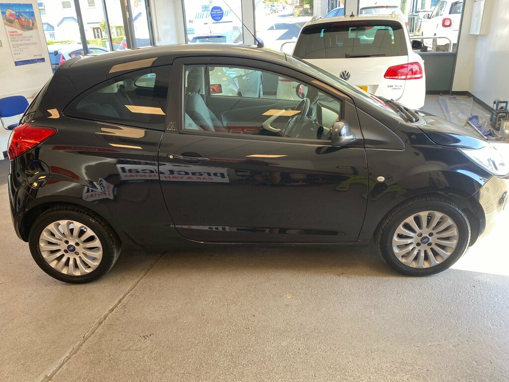 Ford KA Metal 30 Taxclean Mot2 White #9