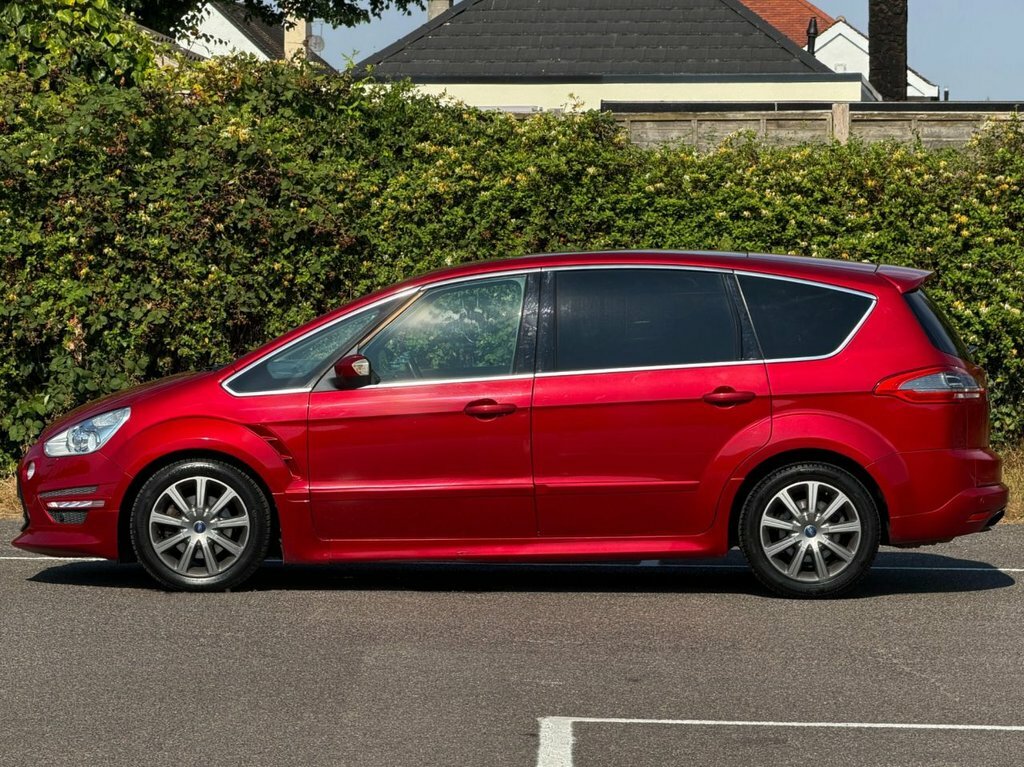Ford S-Max 2L Titanium X Sport Red #4