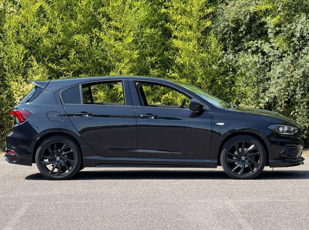 Fiat Tipo 1.4L Sport Black #3