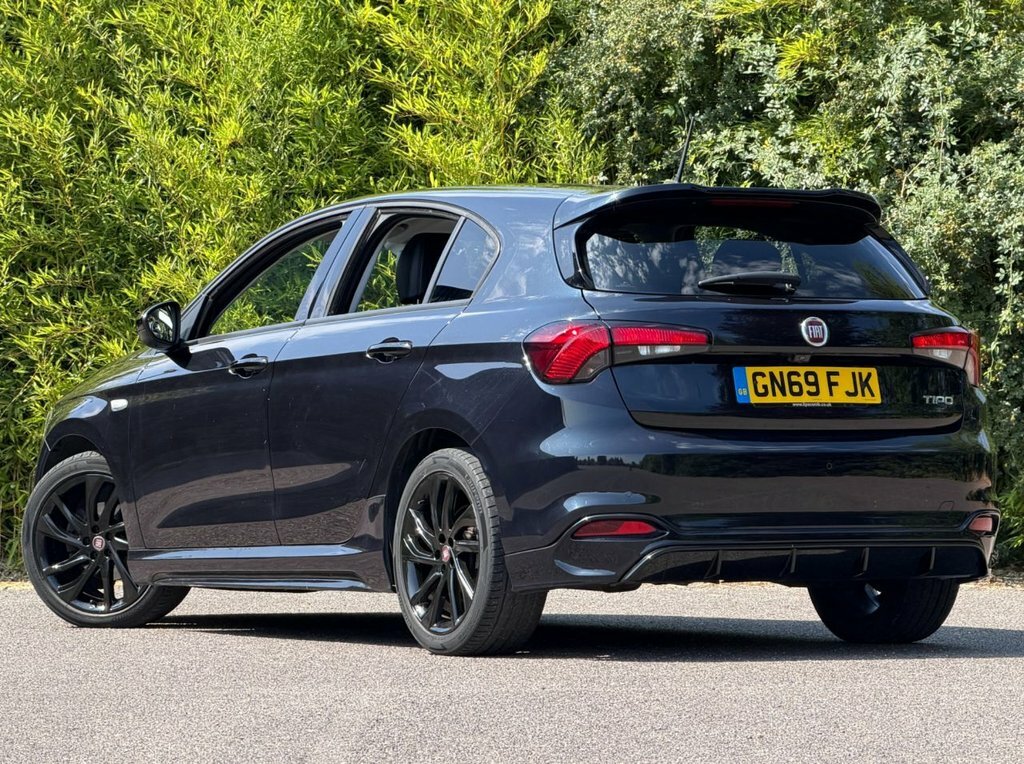 Fiat Tipo 1.4L Sport Black #2