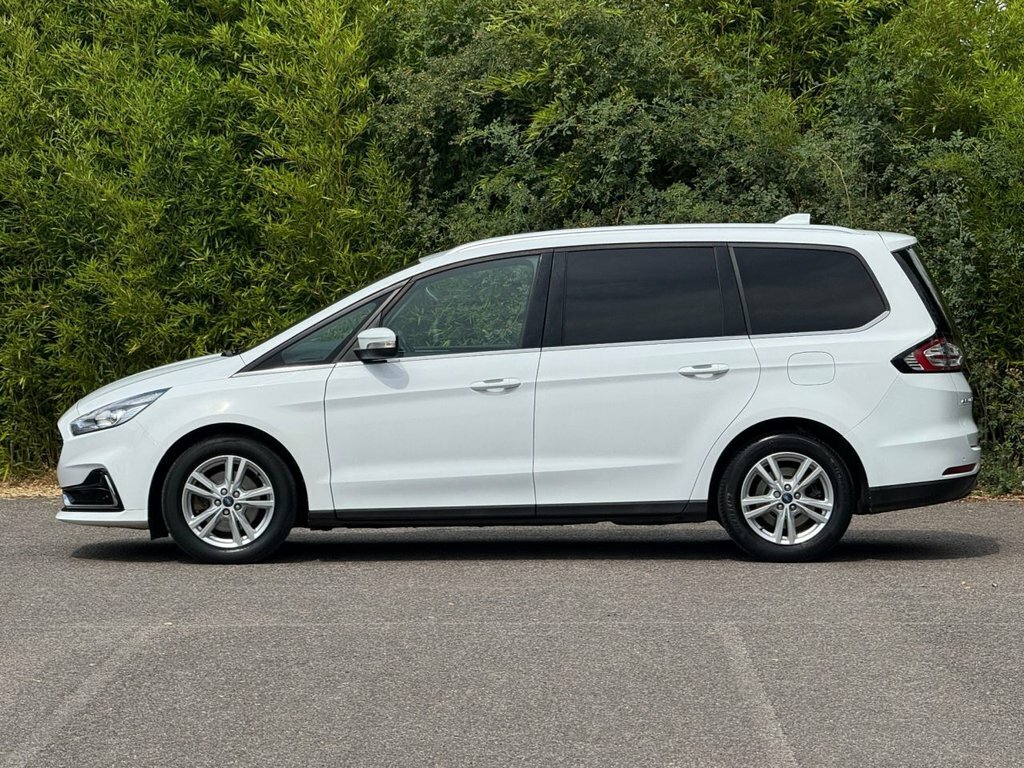 Ford Galaxy 2L Titanium White #4