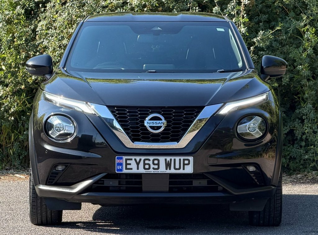 Nissan Juke 1L Tekna EY69WUP Black #5