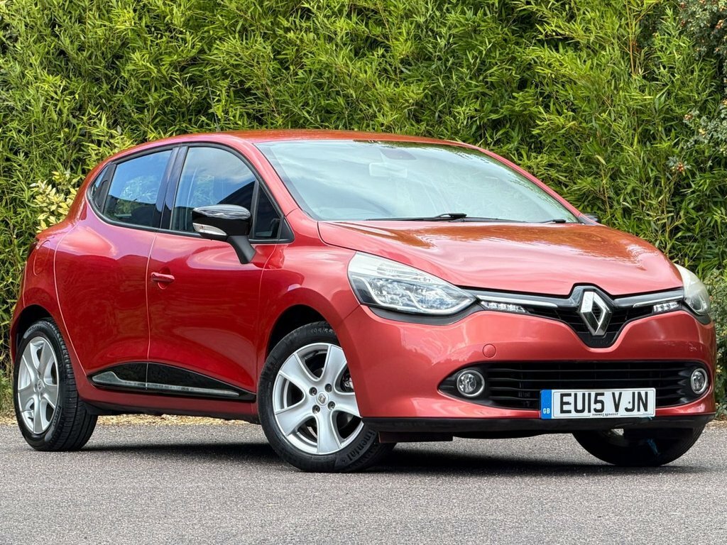 Renault Clio 1.2L Dynamique Medianav Red