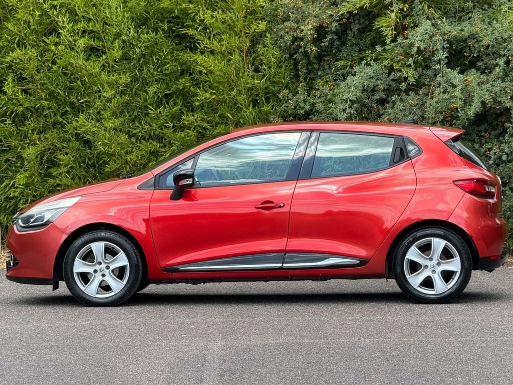 Renault Clio 1.2L Dynamique Medianav Red #4