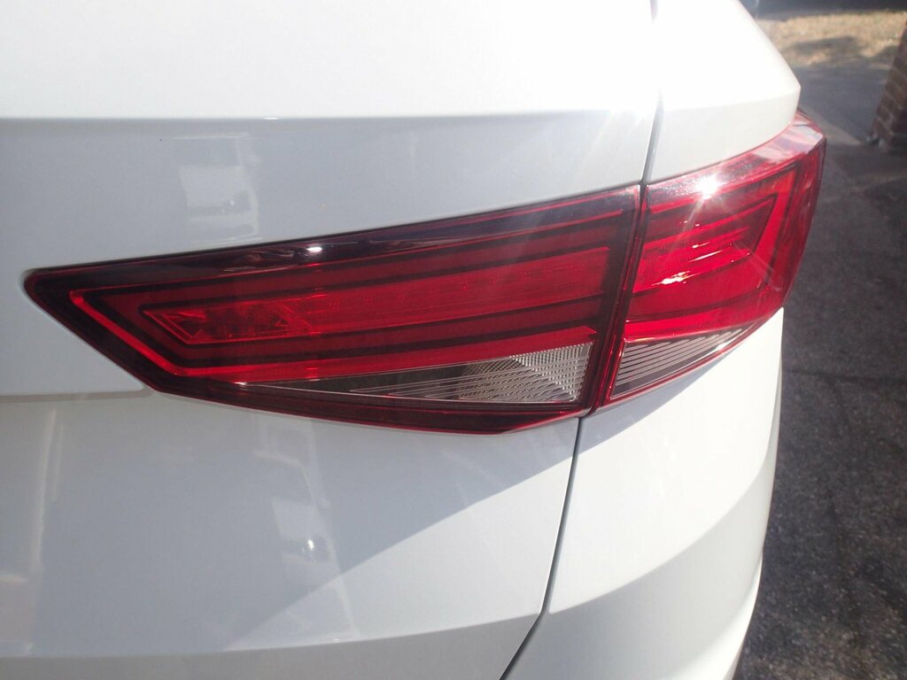 Seat Ateca 1.6 Tdi Ecomotive Se Technology Suv Man White #6