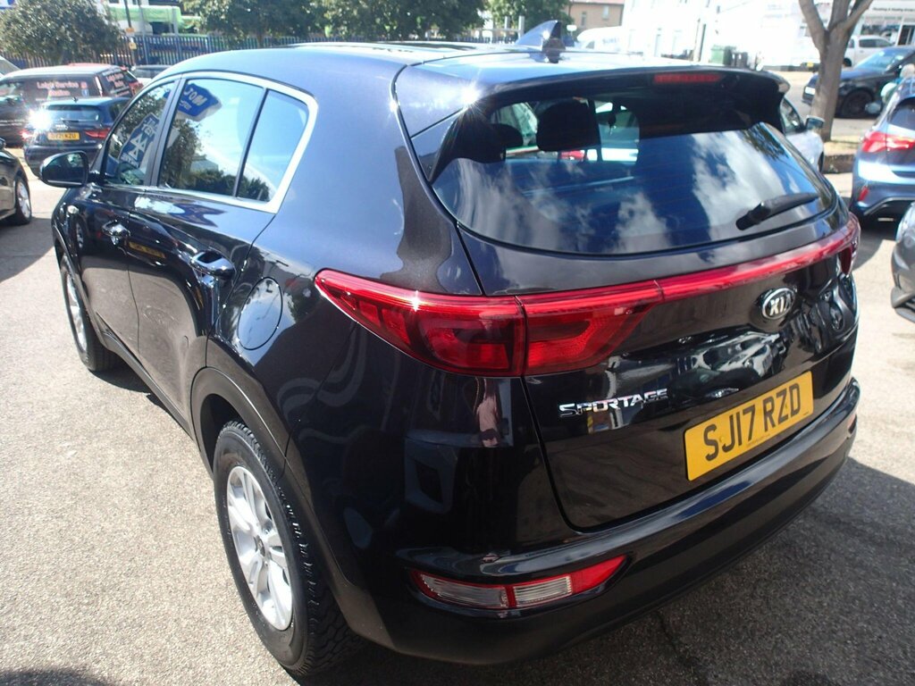 Kia Sportage 1.6 Gdi 1 Euro 6 Ss SJ17RZD Black #3