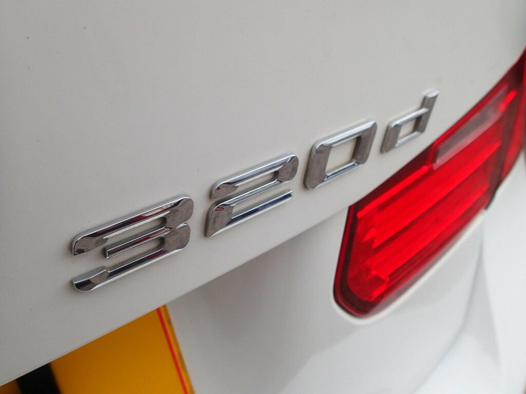 BMW 3 Series 2.0 328I Luxury 242 Bhp Silver #27