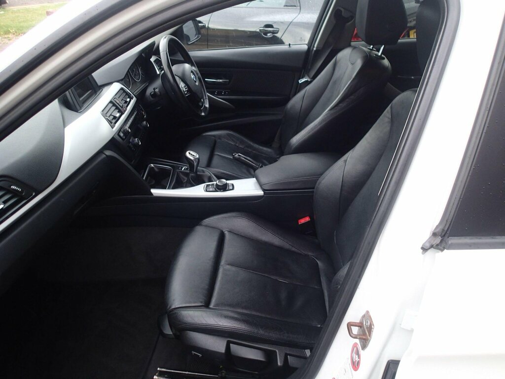 BMW 3 Series 2.0 328I Luxury 242 Bhp Silver #15