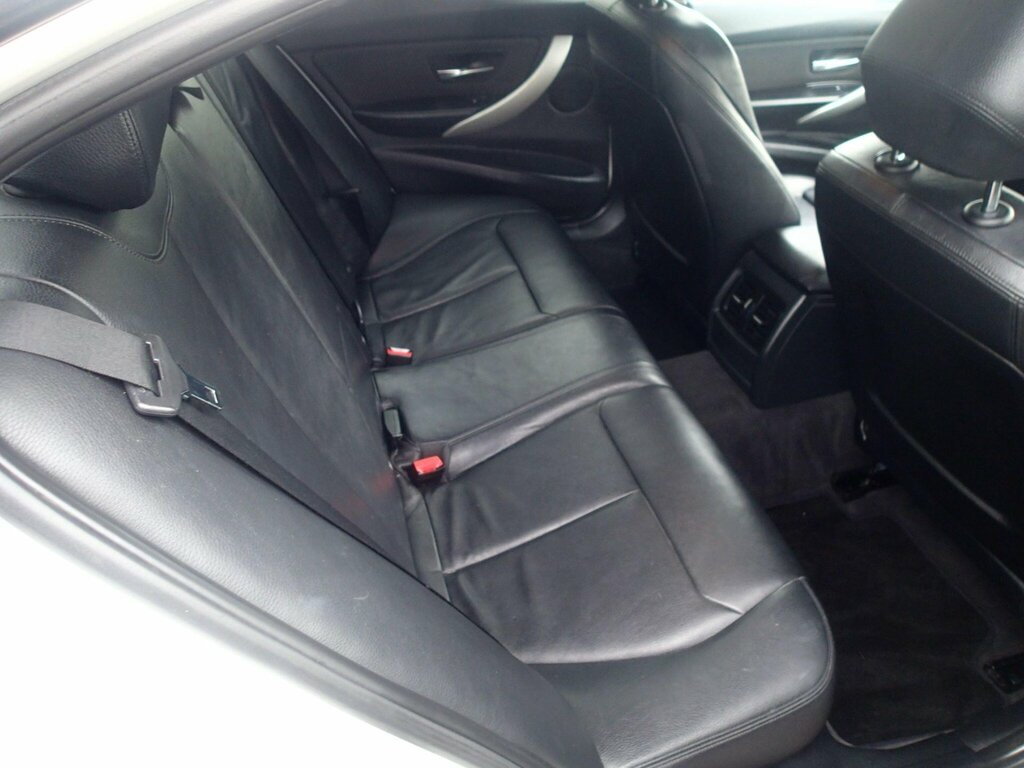 BMW 3 Series 2.0 328I Luxury 242 Bhp Silver #11