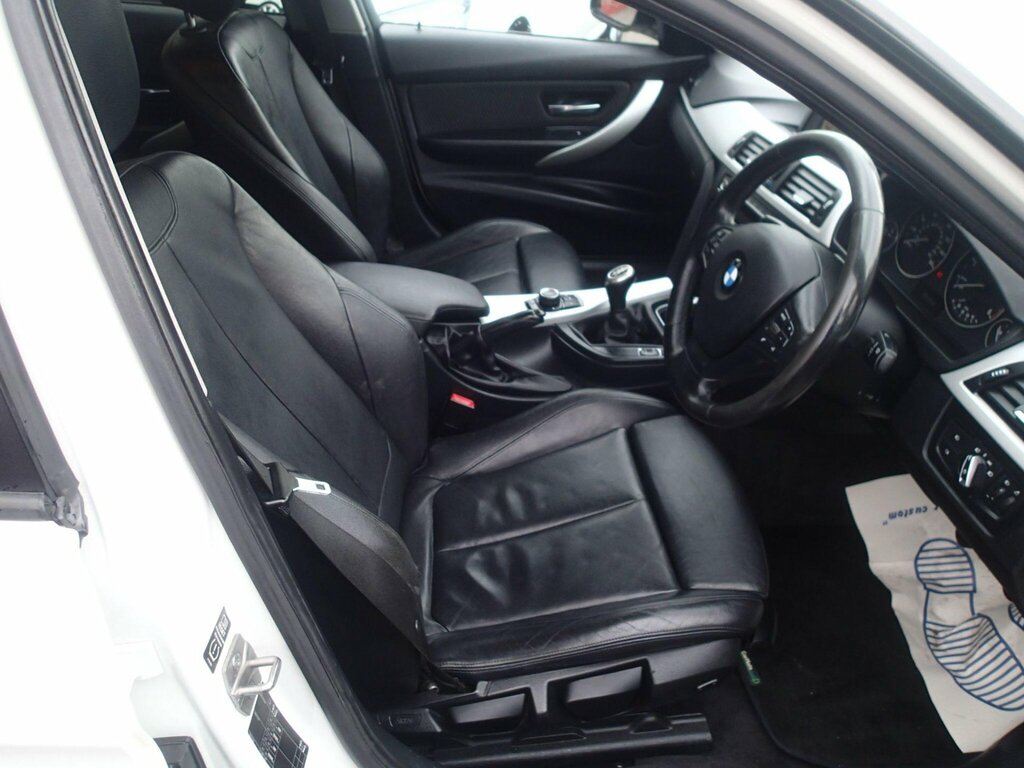 BMW 3 Series 2.0 328I Luxury 242 Bhp Silver #13