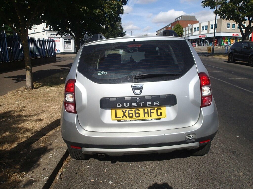 Dacia Duster 1.2 Tce Laureate Euro 6 Ss Silver #3