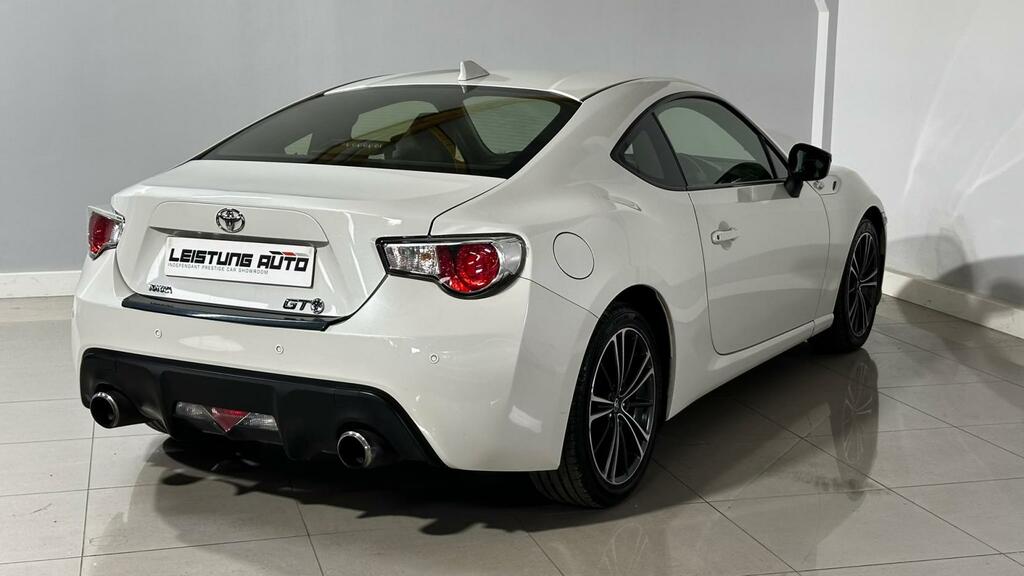 Toyota GT86 2.0 Boxer D-4s Coupe Euro 6 200 White #3