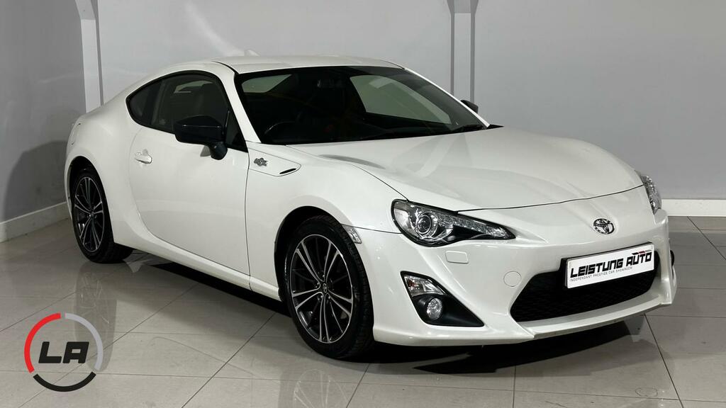 Toyota GT86 2.0 Boxer D-4s Coupe Euro 6 200 White