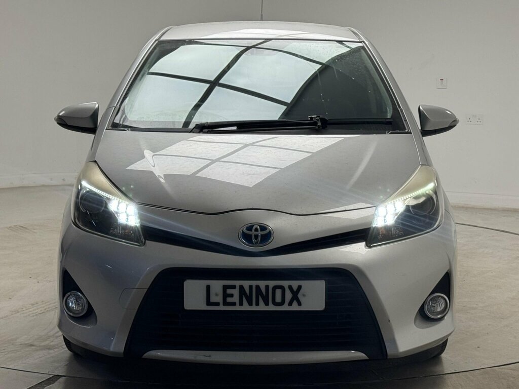 Toyota Yaris 1.5 Vvt-h T Spirit Cvt Euro 5 Silver
