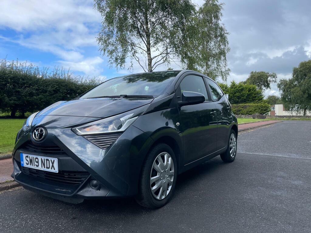 Toyota Aygo 1.0 Vvt-i X-play Euro 6 SW19NDX Grey #2