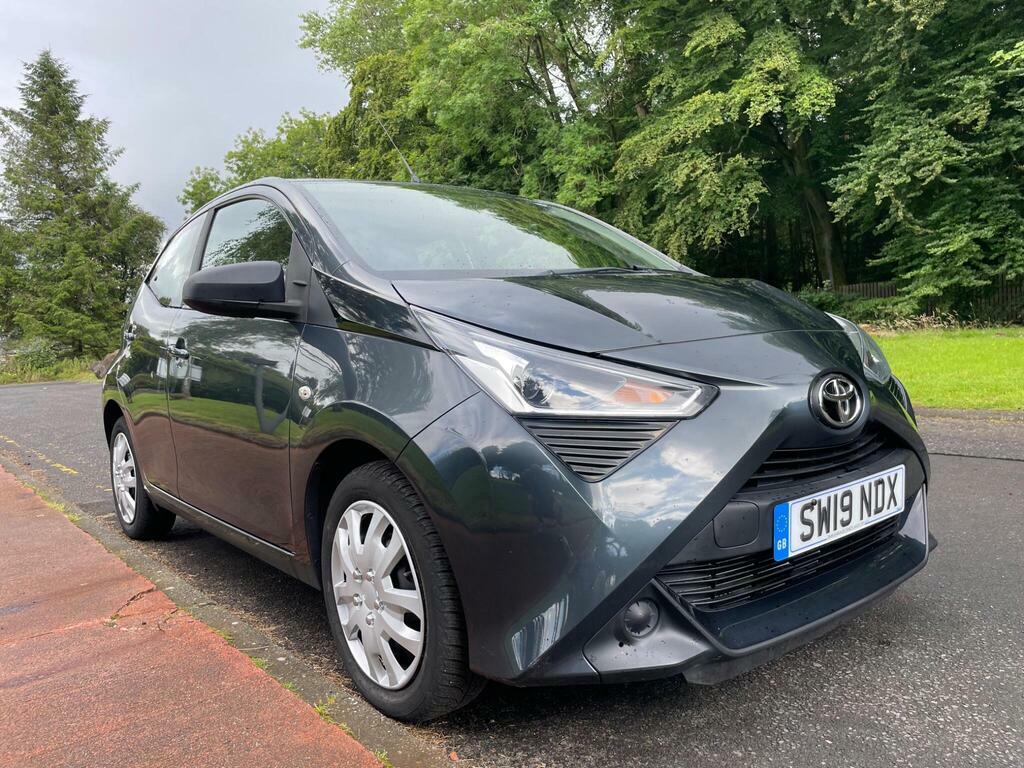 Toyota Aygo 1.0 Vvt-i X-play Euro 6 SW19NDX Grey
