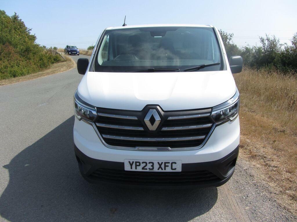 Renault Trafic 2.0 Dci Blue Sl28 Business Panel Van White