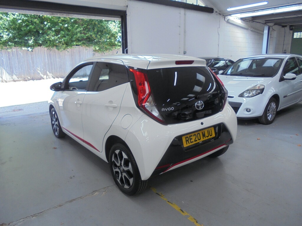 Toyota Aygo 1.0 Vvt 5Dr-i X-trend Apple Car Play RE20MJU White #6