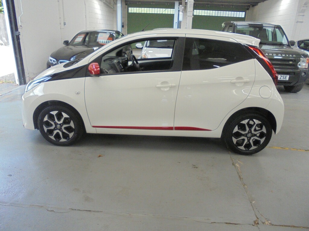 Toyota Aygo 1.0 Vvt 5Dr-i X-trend Apple Car Play RE20MJU White #5