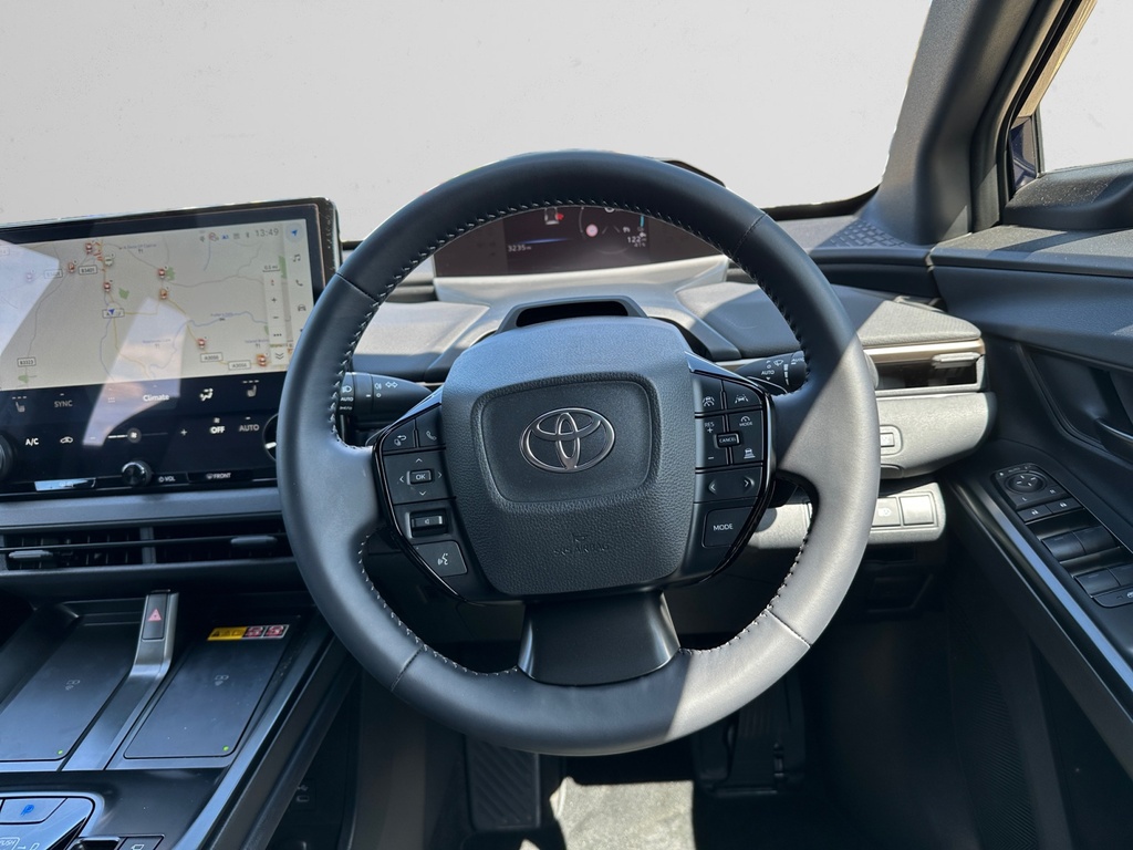 Toyota bZ4X 160Kw Vision 71.4Kwh Awd 11Kw Hatchback Silver #7