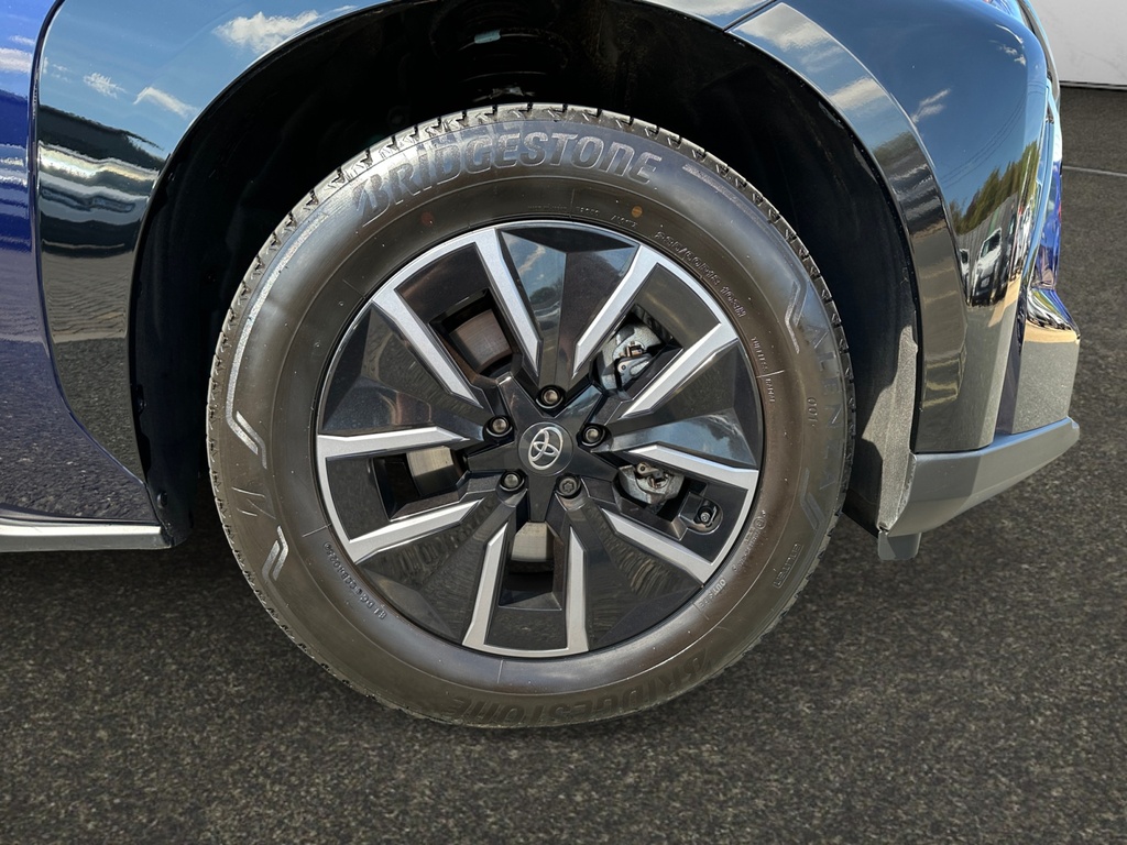 Toyota bZ4X 160Kw Vision 71.4Kwh Awd 11Kw Hatchback Silver #10