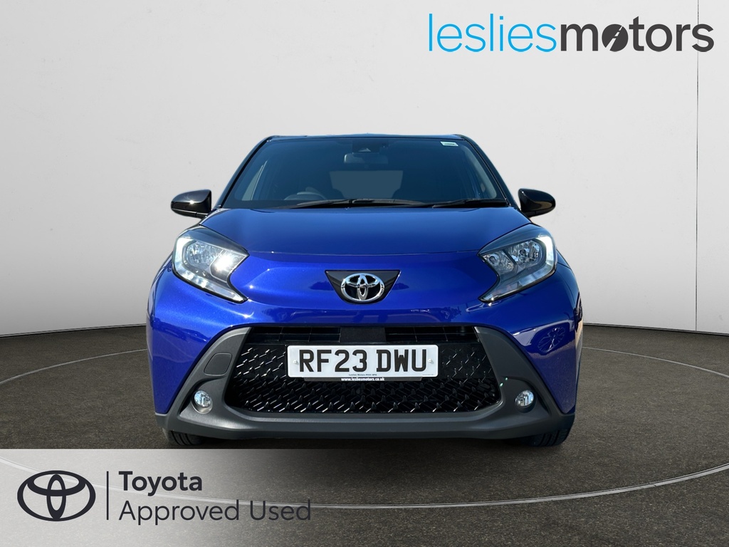 Toyota Aygo X 1.0 Vvt-i Edge Blue #2