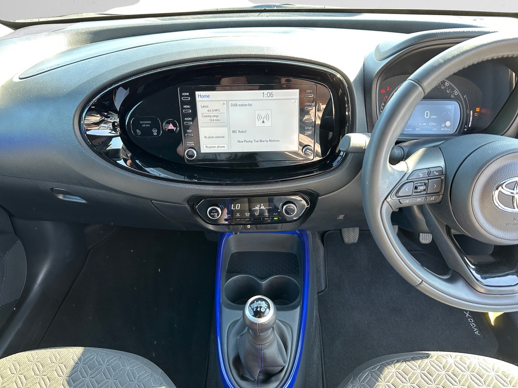 Toyota Aygo X 1.0 Vvt-i Edge Blue #6