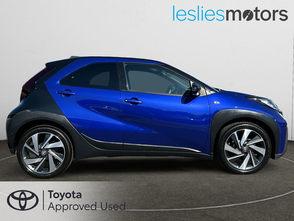 Toyota Aygo X 1.0 Vvt-i Edge Blue #4