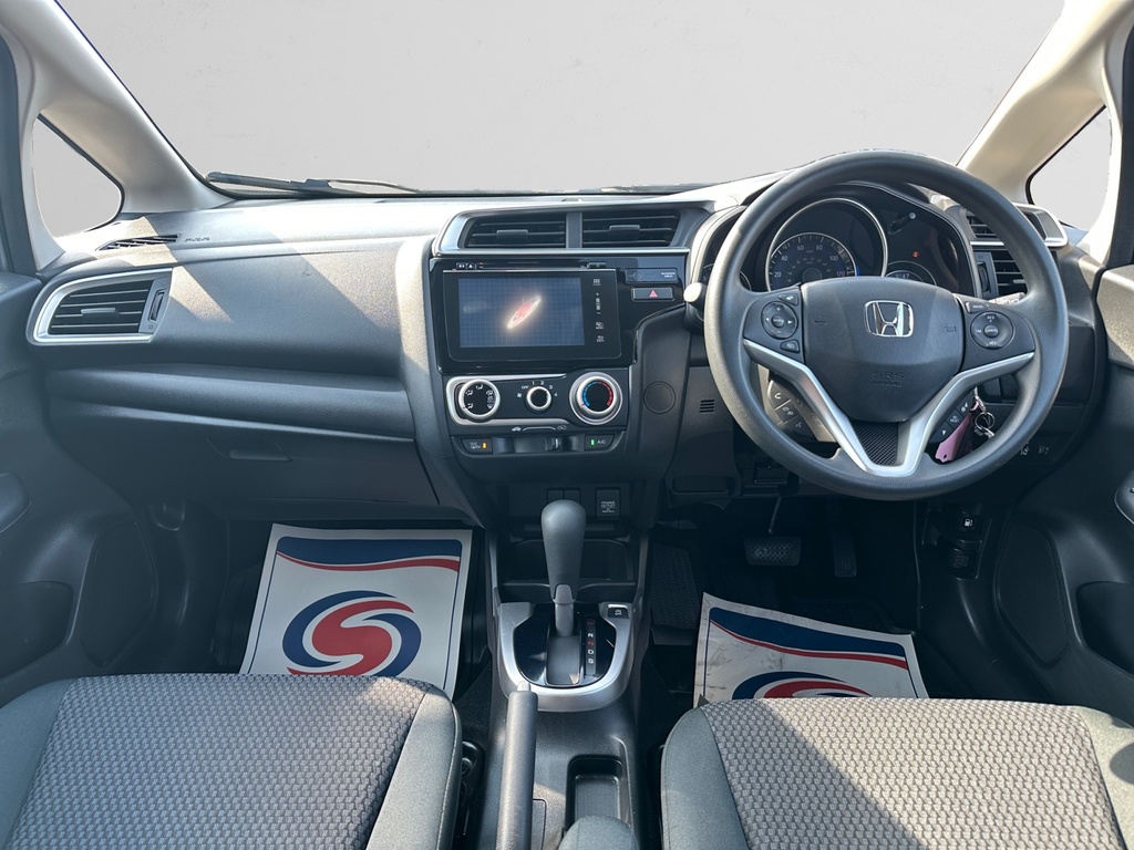 Honda Jazz 1.3 I-vtec Se Navi Cvt Silver #6