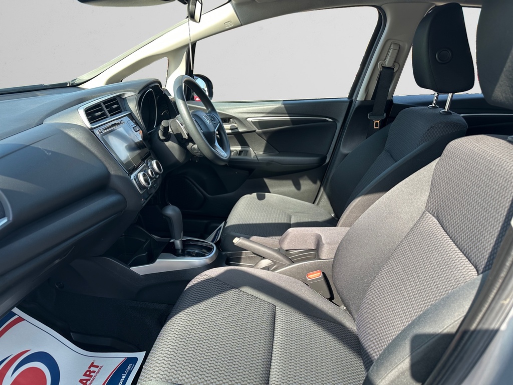 Honda Jazz 1.3 I-vtec Se Navi Cvt Silver #5
