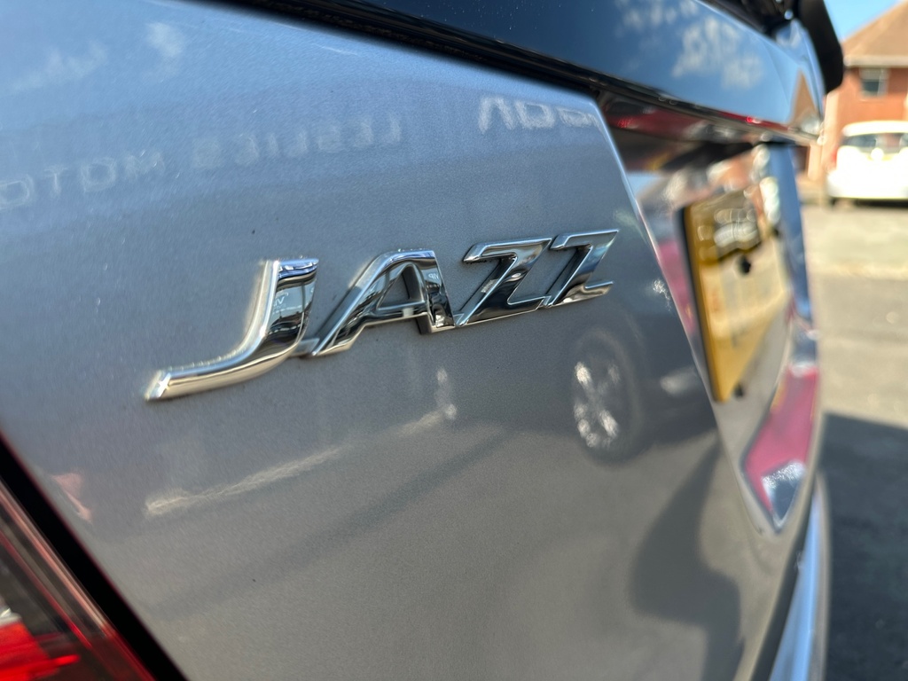 Honda Jazz Jazz 1.3 I-vtec Se Navi Cvt Euro 6 Ss 5Dr1919 Blue #23