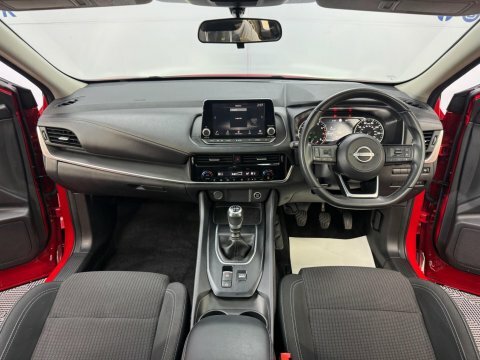 Nissan Qashqai 1.3 Dig-t Mhev DL23SXF Red #4