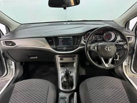 Vauxhall Astra 1.5 Turbo D White #4