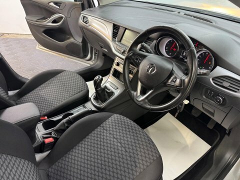 Vauxhall Astra 1.2 Turbo Business Edition Nav Euro 6 Ss White #8