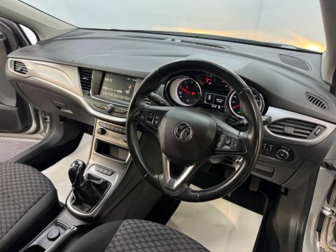 Vauxhall Astra 1.2 Turbo Business Edition Nav Euro 6 Ss White #30