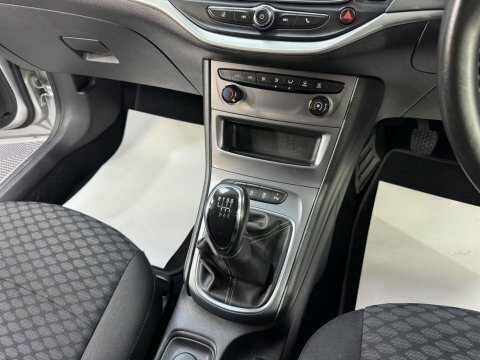 Vauxhall Astra 1.2 Turbo Business Edition Nav Euro 6 Ss White #12