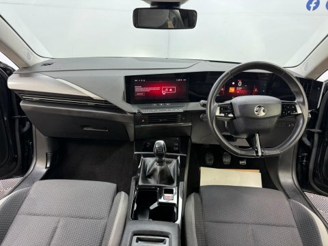 Vauxhall Astra 1.2 Turbo Design Black #4