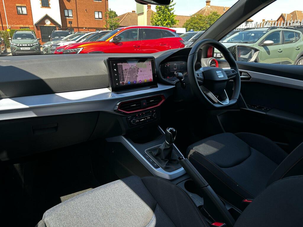 Seat Arona 1.0 Tsi Fr Euro 6 Ss YG23ZGX Red #2