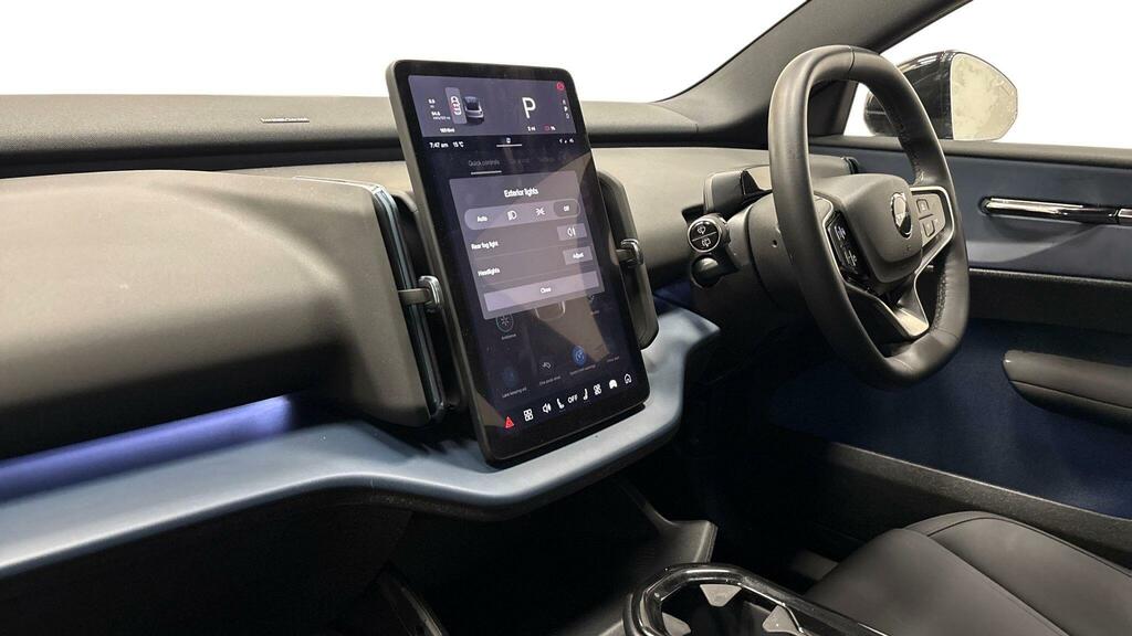 Volvo EX30 Twin Performance 69Kwh Plus Awd Black #2